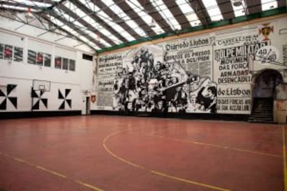 Interior do Ateneo Comercial de Lisboa.