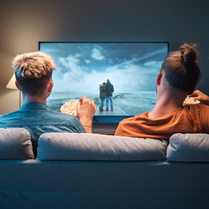 Artículo de EL PAÍS Escaparate que describe la oferta de 4,99 euros al mes en Movistar Plus+ para ver películas y series