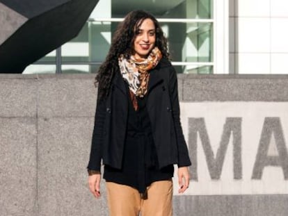 La artista egipcia Iman Issa en Barcelona, tras obtener el premio.