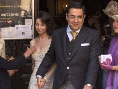 Mercedes Alaya y Jorge Castro, cuando renovaron sus votos matrimoniales, en marzo de 2014.