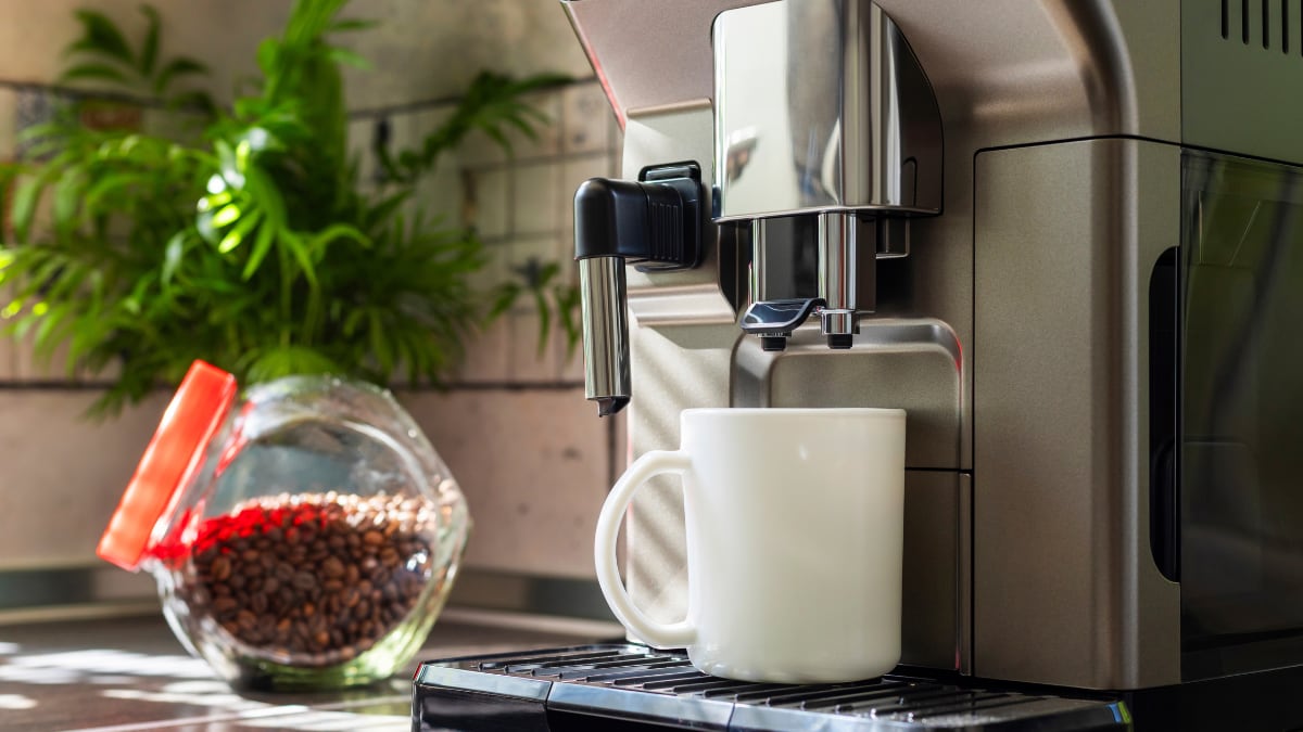 Offerte di macchine da caffè per il Giorno dei Re: modelli di marche famose per ogni budget