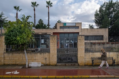 Consultorio médico municipal Doctor Villagrán, en la localidad sevillana de Espartinas, cerrado la tarde del martes.
 