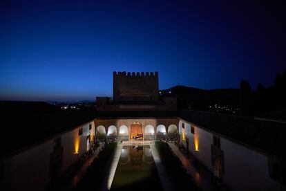 La Alhambra y el cielo nocturno de Granada, el marco difícilmente superable del recital de Igor Levit.
