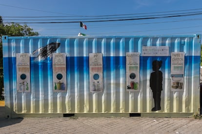 Plásticos en costas mexicanas