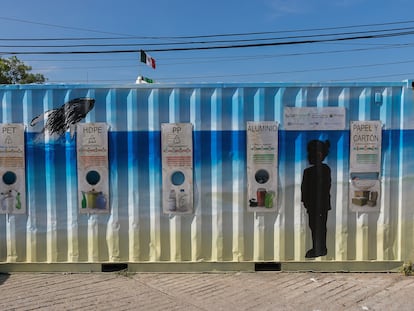 Comunidad Nit and Femsa have developed a recycling project at the San Pedro Mixtepec open-air landfill, Oaxaca, Mexico.