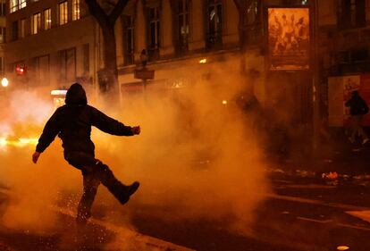 Protestas en París este jueves.  REUTERS/Nacho Doce