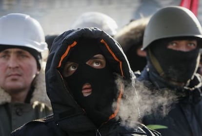 Manifestantes antigubernamentales en Kiev.