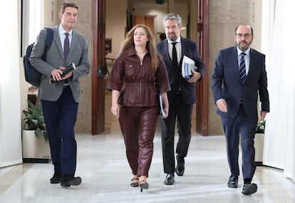 La portavoz del Partido Popular en el Congreso, Ester Muñoz, a su llegada a la Junta de Portavoces del Congreso este martes. El PP no acudirá a un acto en el Congreso sobre los últimos fusilados del franquismo