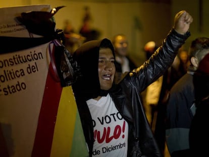 Manifestaciones en La Paz contra la decisi&oacute;n de la Corte Suprema boliviana  de permitir que Evo Morales se pueda presentar a un cuarto mandato.