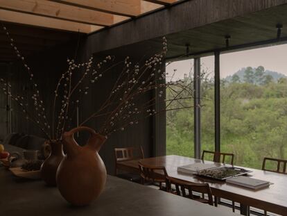 Vista de la cocina y el comedor de la casa.