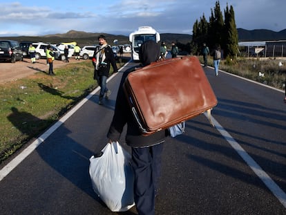 El Ayuntamiento de Níjar (Almería) derribó este lunes, 30 de enero, el asentamiento chabolista de Walili, ubicado a un lado de la carretera de San José, una actuación que ha levantado polémica durante los últimos meses en la provincia almeriense.