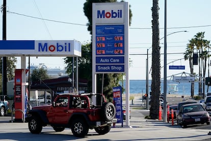 Una gasolinera en Long Beach, California, el pasado 11 de marzo.