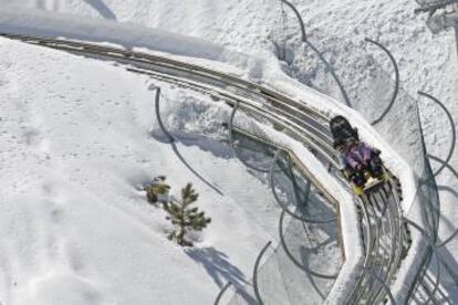 Atracción del parque Mirlo Blanco, en Sierra Nevada.