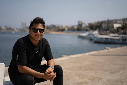 Marlon Valdez, en el malecón del puerto Acapulco, Guerrero (México), el 18 de abril.