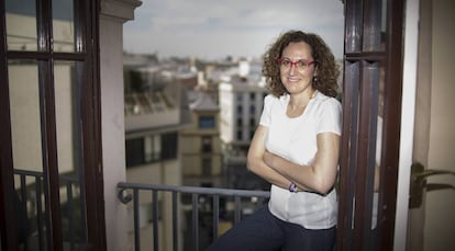 La nueva Secretaria General de CCOO en Andalucía, Nuria López, durante la entrevista en la sede del sindicato.