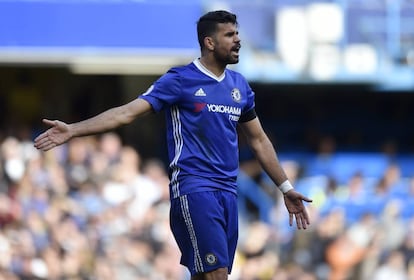 Diego Costa en un partido de la Premier League.