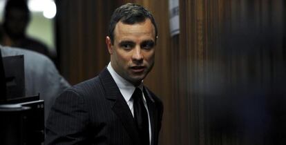 Oscar Pistorius, diante do juiz de Pretória.