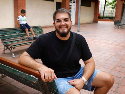 Josué Fajardo, profesor gitano de 27 años del barrio del Bon Pastor (Barcelona).