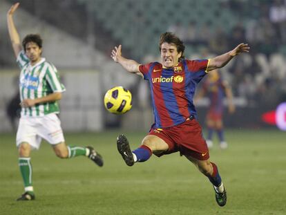 Bojan, en una jugada ante el Betis.