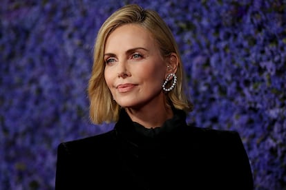 Charlize Theron

La “sorprendentemente disponible” ganadora del Oscar solo ha mantenido una relación en la última década –con el actor Sean Penn– y defiende que nunca “ha querido pasar por al altar”. “Tengo la sensación de que cuando lo digo la gente se queda perpleja, sobre todo las mujeres”, dijo en la edición estadounidense de Glamour.