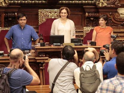 Ada Colau s'estrena en el primer ple del seu mandat.
