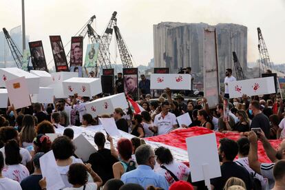 Centenares de personas tomaron parte este jueves en tres marchas diferentes para demandar justicia para los más de 200 muertos y 6.500 heridos en la explosión ocurrida en Beirut hace hoy dos años.