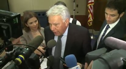 Felipe González faz declarações em Washington.