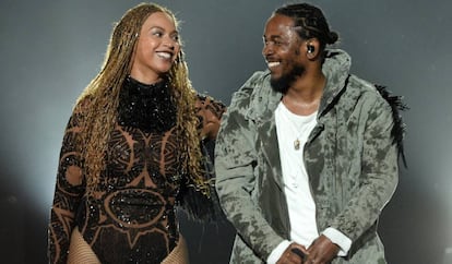 Beyoncé y Kendrick Lamar, durante una actuación en los BET Awards en 2016.