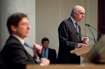 Francisco González, a la derecha, y José Ignacio Goirigolzarri, consejero delegado, en primer plano.