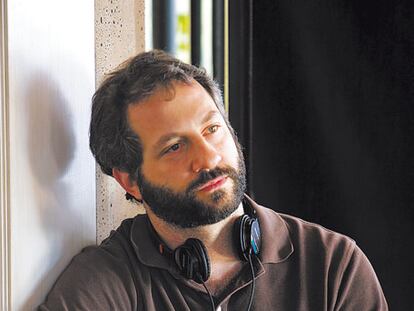 <b>No hagan caso a la mirada melancólica: la cabeza de Judd Apatow es capaz de maquinar el humor más escatológico.</b>