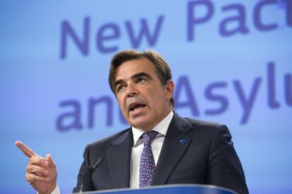 El vicepresidente de la Comisión Europea Margaritis Schinas, durante la rueda de prensa de presentación de la propuesta de Pacto Migratorio.