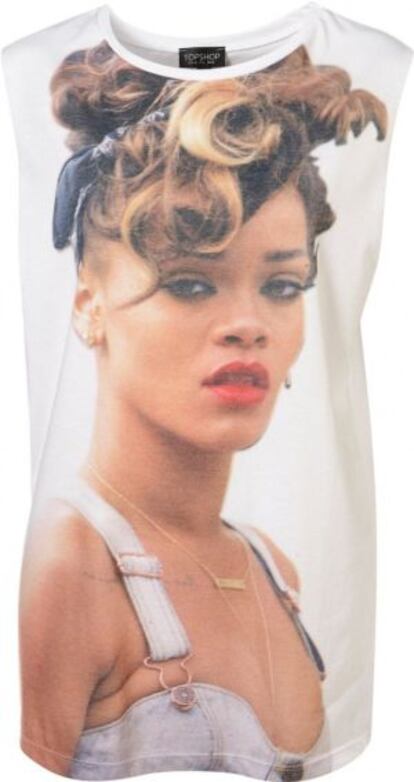 La camiseta de Topshop denunciada por Rihanna.