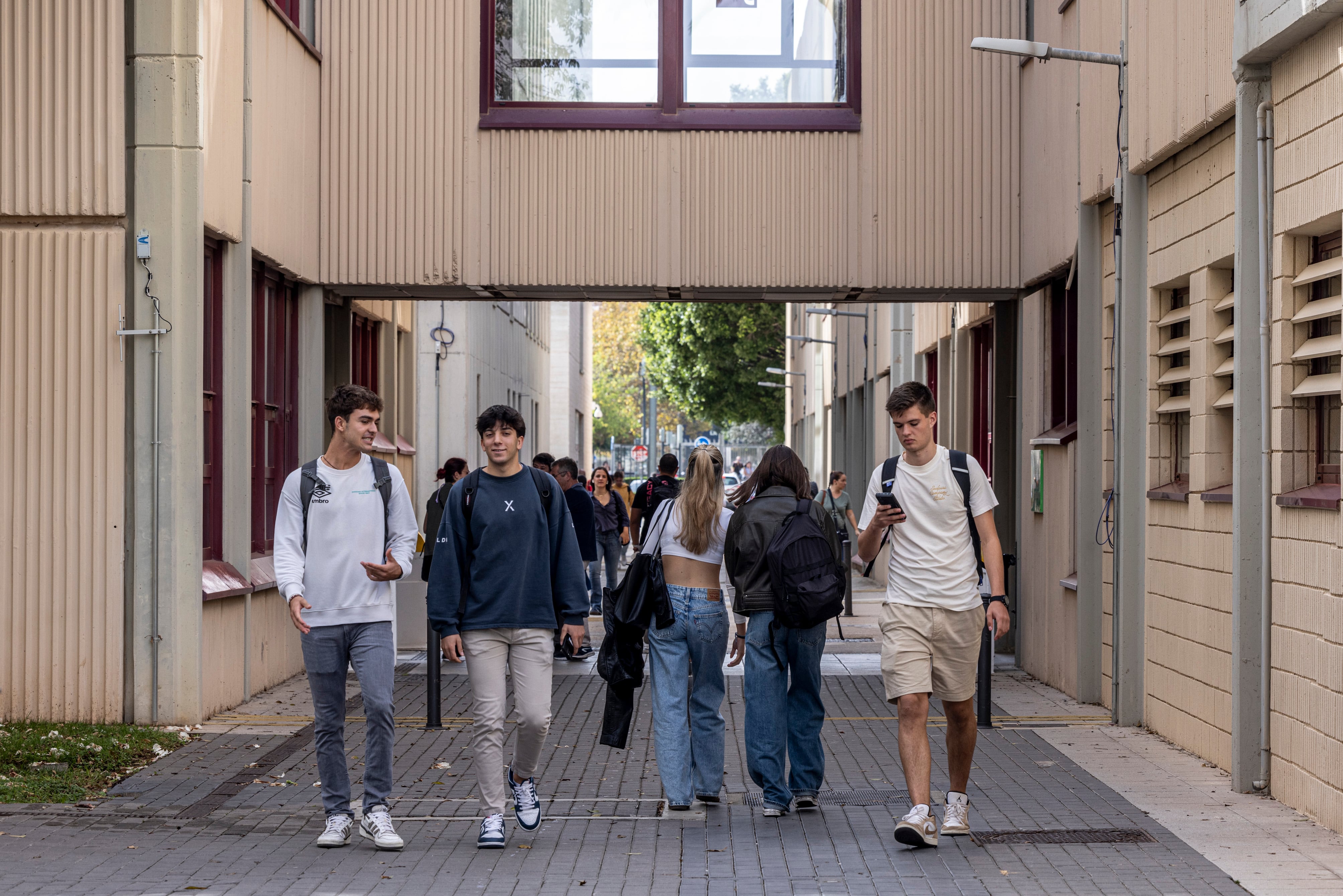 Estudiantes en la Universidad Politécnica de Valencia, el pasado octubre.
