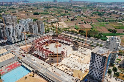 Vista aérea de las obras del futuro Roig Arena de Valencia.