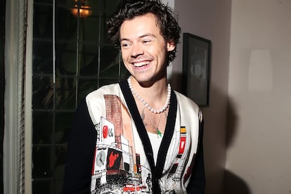 Harry Styles ha hecho del collar de perlas su complemento predilecto.