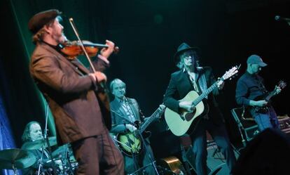 Un momento del concierto de The Waterboys en La Riviera.
