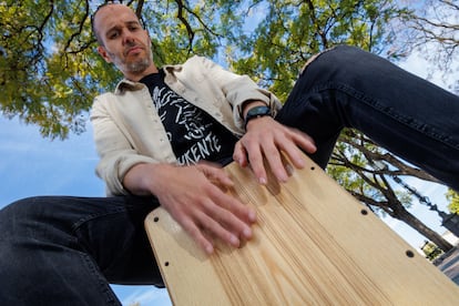 El percusionista y cajonero Carlos Merino, en Jerez de la Frontera, el martes.