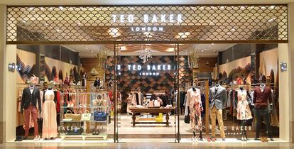 Imagen del exterior de una tienda de Ted Baker situada en El Cairo, Egipto.