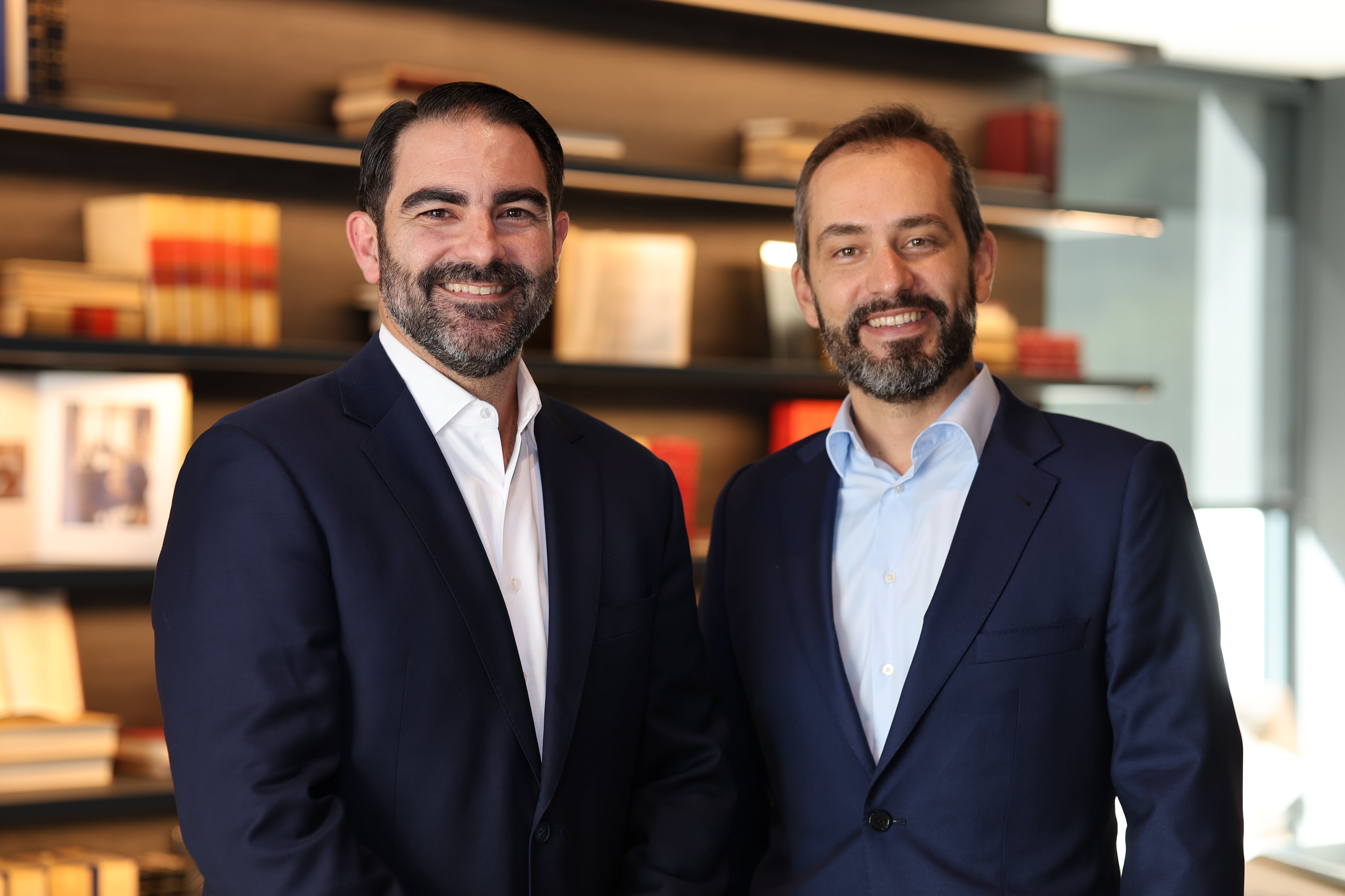 Michael Mena, nuevo socio director de Ontier en Miami y Javier Muñoz, director internacional.
