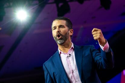 El hijo de Donald Trump, Donald Trump Junior, dio un discurso este viernes.