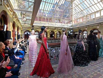 desfile valentino pre fall 2017