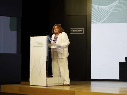 Marina Serrano, presidenta de Aelec, en su intervención en el V Congreso de la asociación.
