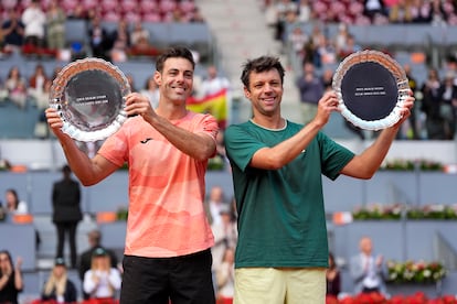 Granollers y Zeballos posan como campeones, este sábado en la Caja Mágica de Madrid.