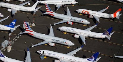 Aviões 737 Max de diferentes companhias aéreas estacionados nas instalações da Boeing em Seattle (Washington, EUA).