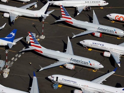 Aviões 737 Max de diferentes companhias aéreas estacionados nas instalações da Boeing em Seattle (Washington, EUA).