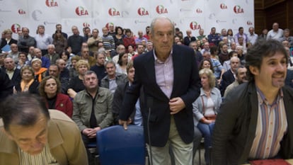 El exlehendakari Carlos Garaikoetxea participa en 2019 en un acto de Eusko Alkartasuna en San Sebastián.