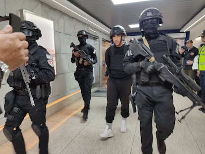 Gerson Guerrero, hermano del líder del Tren de Aragua, llega al aeropuerto de Caracas (Venezuela) tras ser extraditado por el Gobierno español, el 11 de julio.