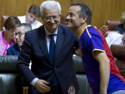 Jim&eacute;nez Barrios y Castro, con una camiseta republicana, este mi&eacute;rcoles.