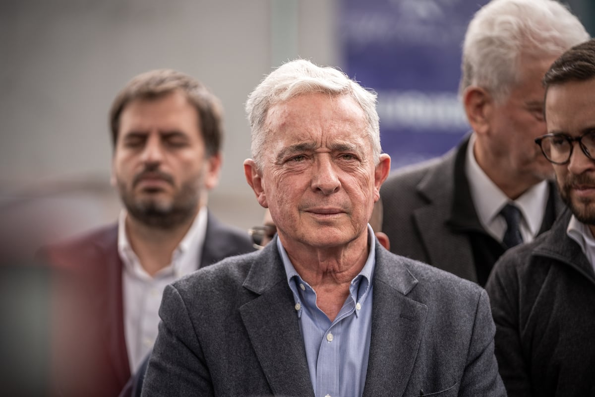 La sentencia en segunda instancia de Álvaro Uribe, en vivo | El Tribunal exonera al expresidente en los dos primeros de los cinco casos por manipulación de testigos