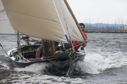 Regata en la ría de Sada.